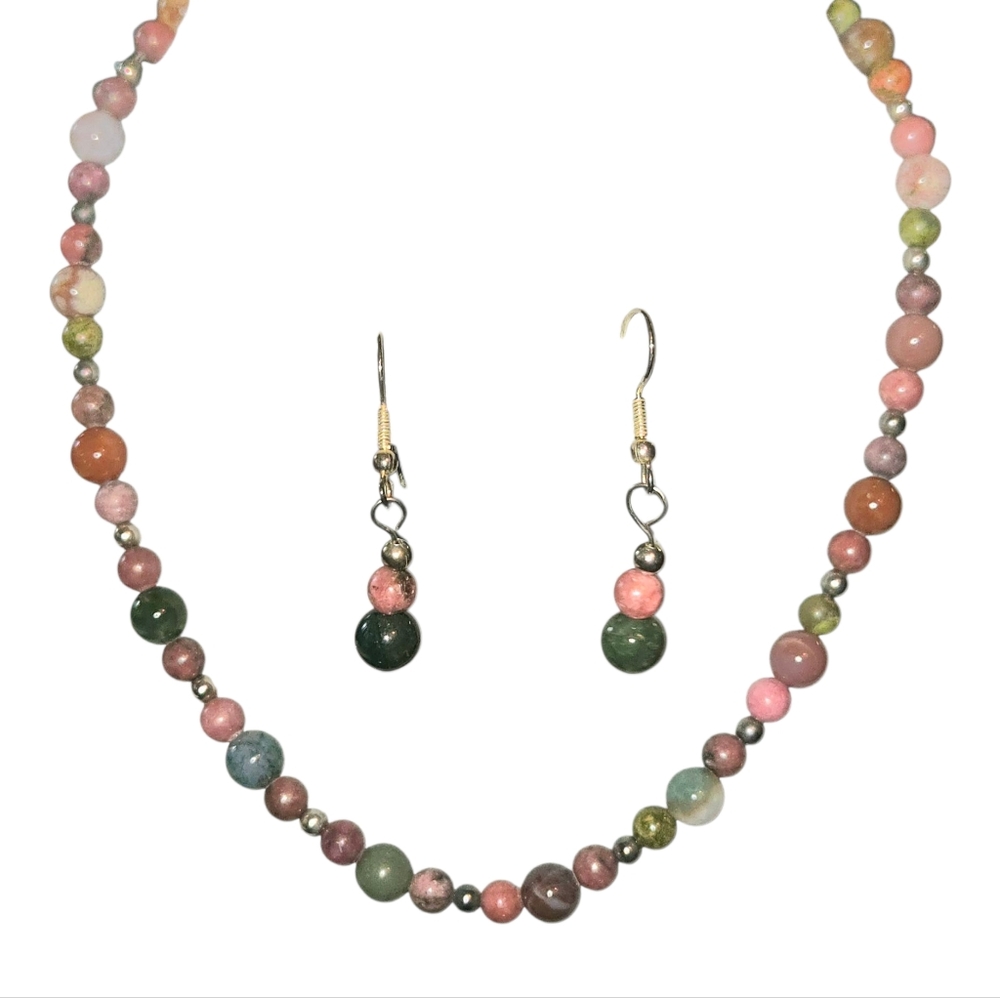 Vintage Unmarked Multicolored Natural Stone Beaded Necklace‎ & Earring Set 17.5"